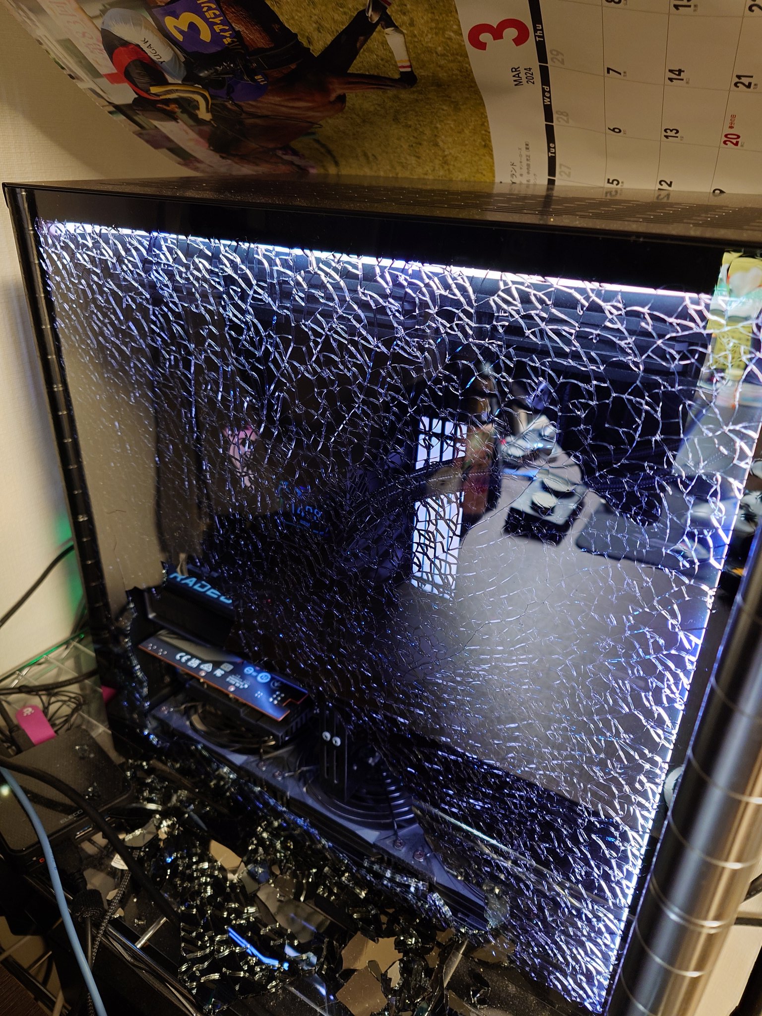 PCケース破損1.jpg