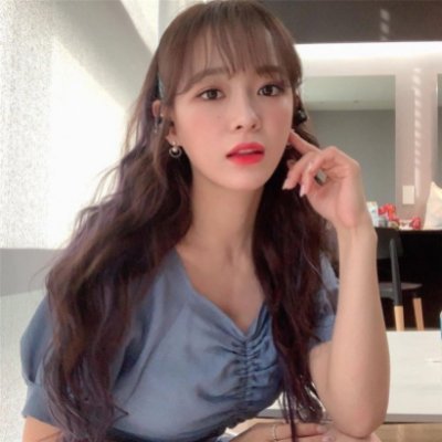 KARINA53110936.jpg