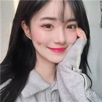 Mikako92972149.jpg