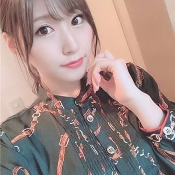 yuina85787045.jpg