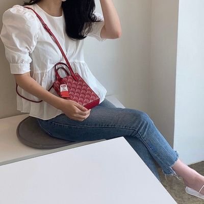maa81360885.jpg