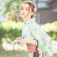 YOUNA47101645.jpg
