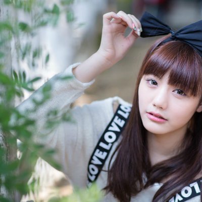 YOUNAOL02425096.jpg
