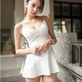 YOUNA56152704.jpg