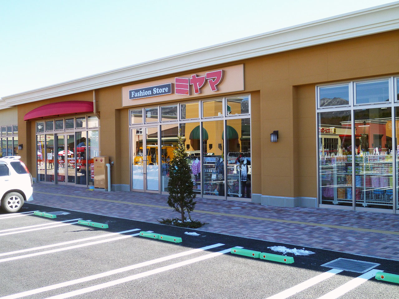 河口湖店.jpg