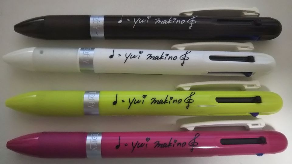 4色ボールペン.jpg